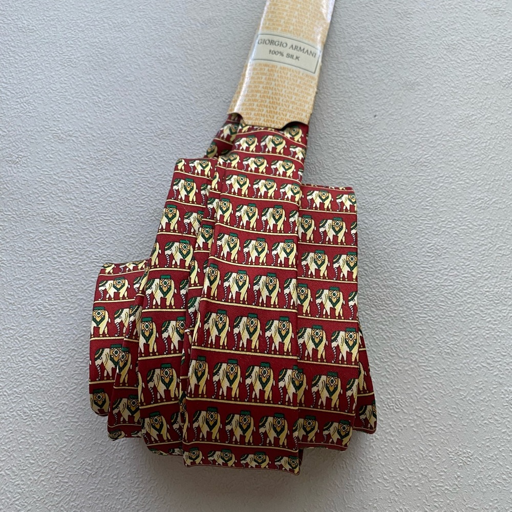 Giorgio Armani Cravatte Elephant Motif Tie NWT